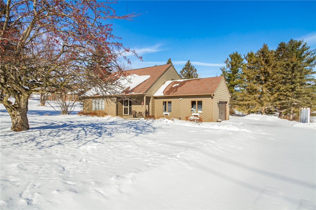 5058 Butler Road Canandaigua Town, NY 14424 - Photo 2 of 38