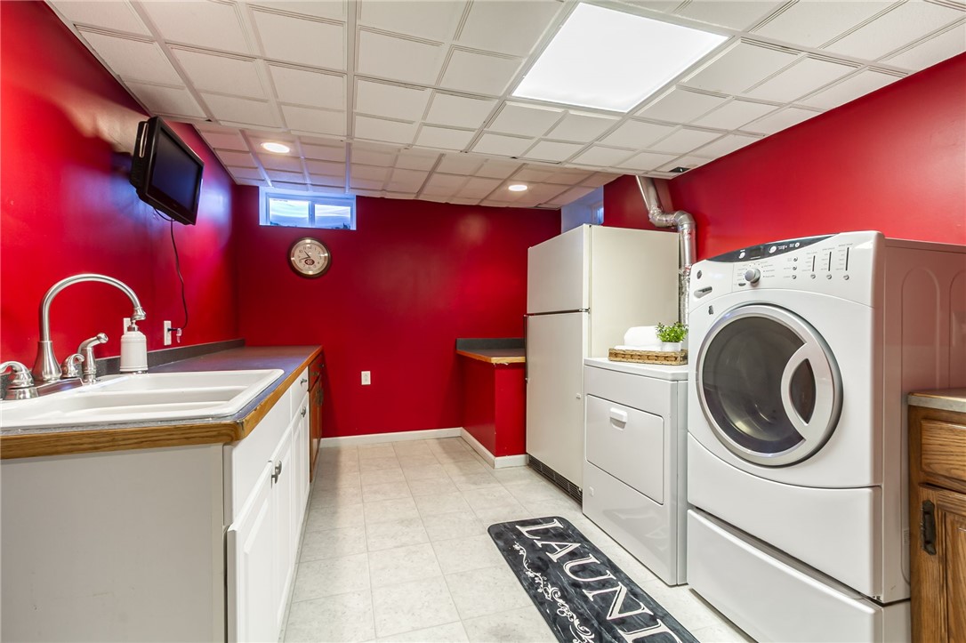 5058 Butler Road Canandaigua Town, NY 14424 - Photo 31 of 38