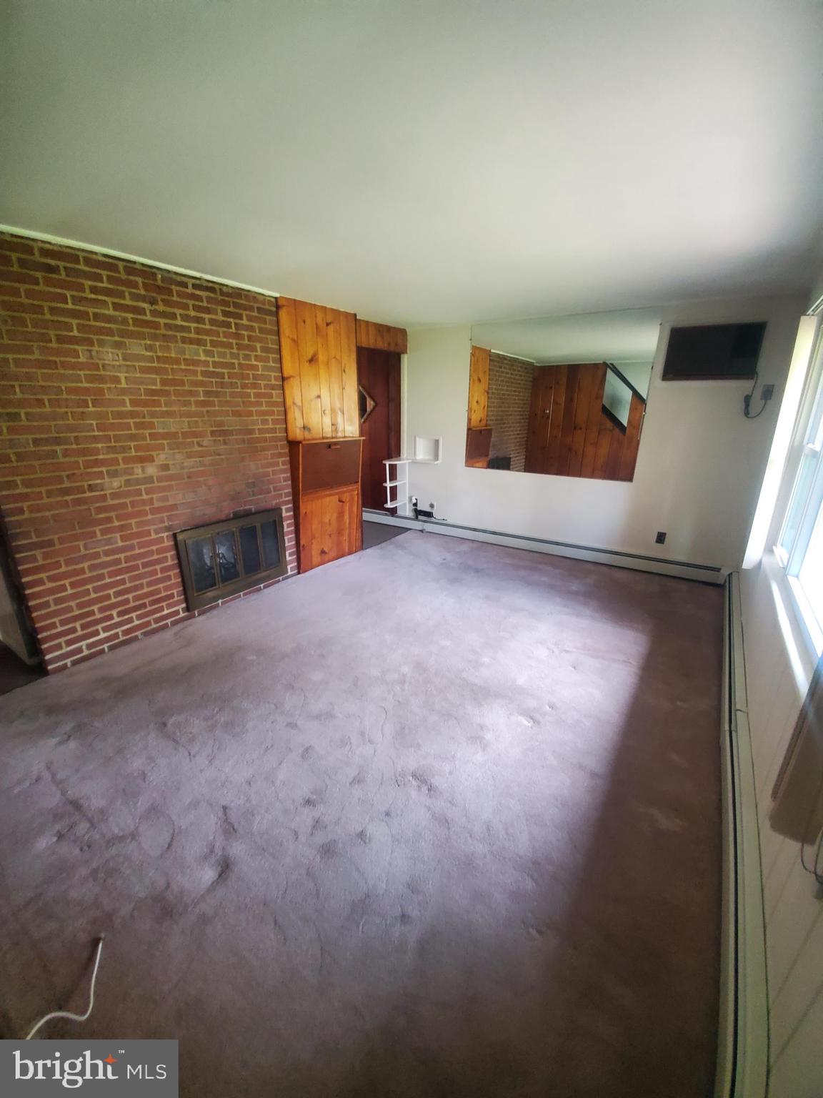9235 Woodenbridge Road Philadelphia, PA 19114 - Photo 12 of 17 Gallery Image 12