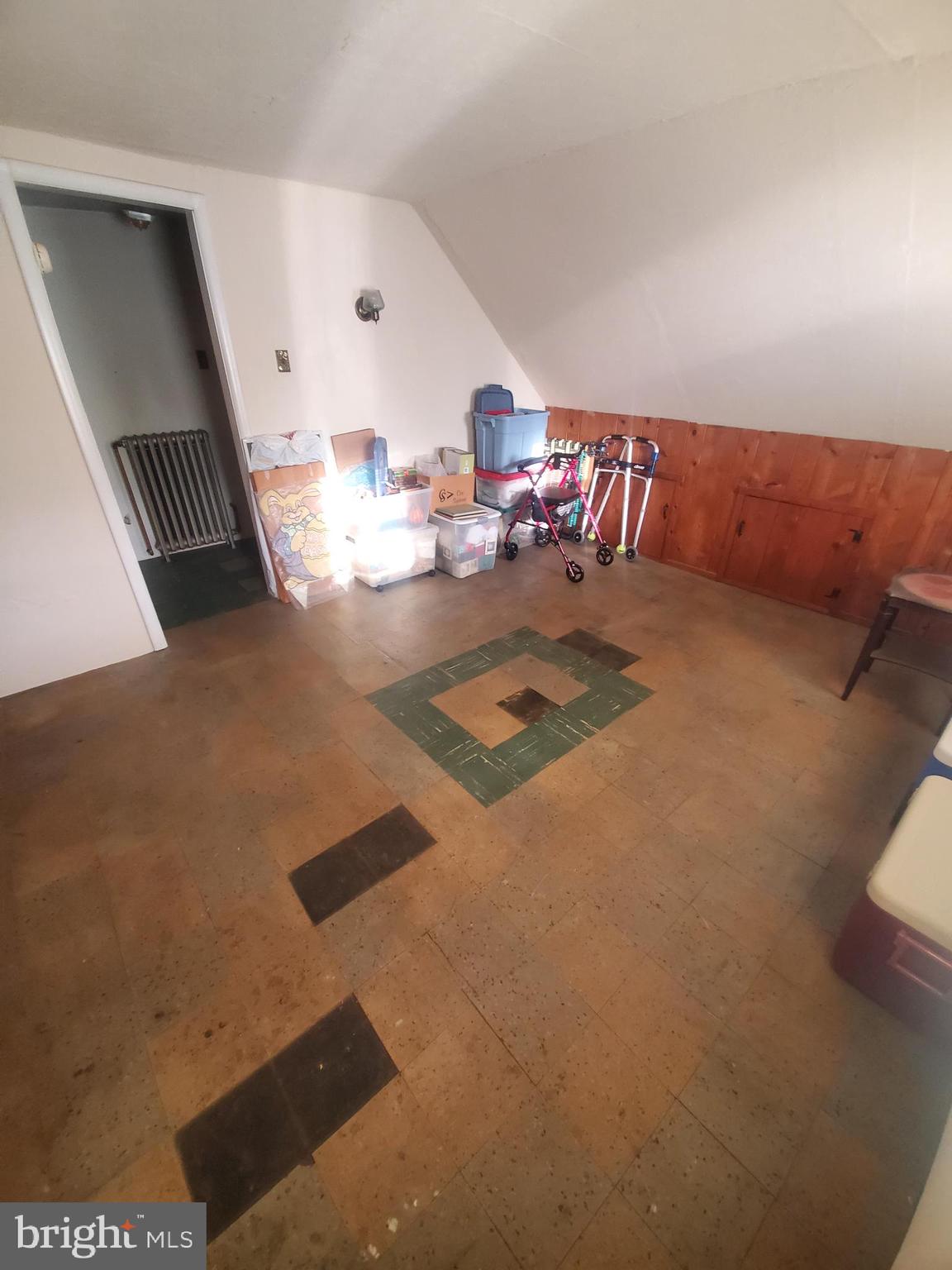 9235 Woodenbridge Road Philadelphia, PA 19114 - Photo 16 of 17 Gallery Image 16