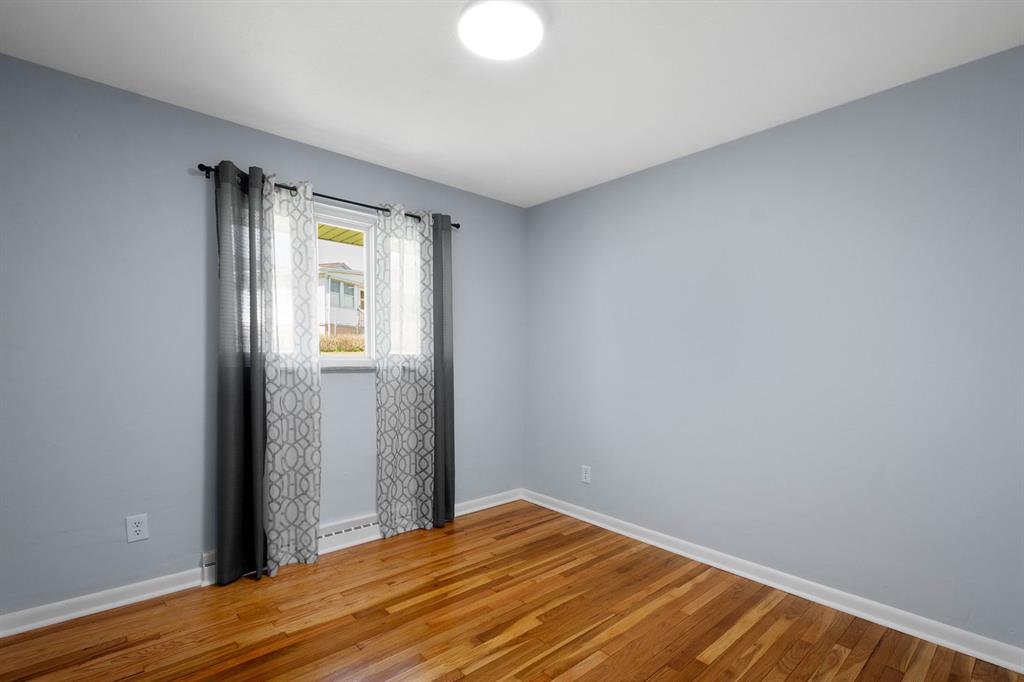 103 Lincoln Road Clairton, PA 15025 - Photo 21 of 36