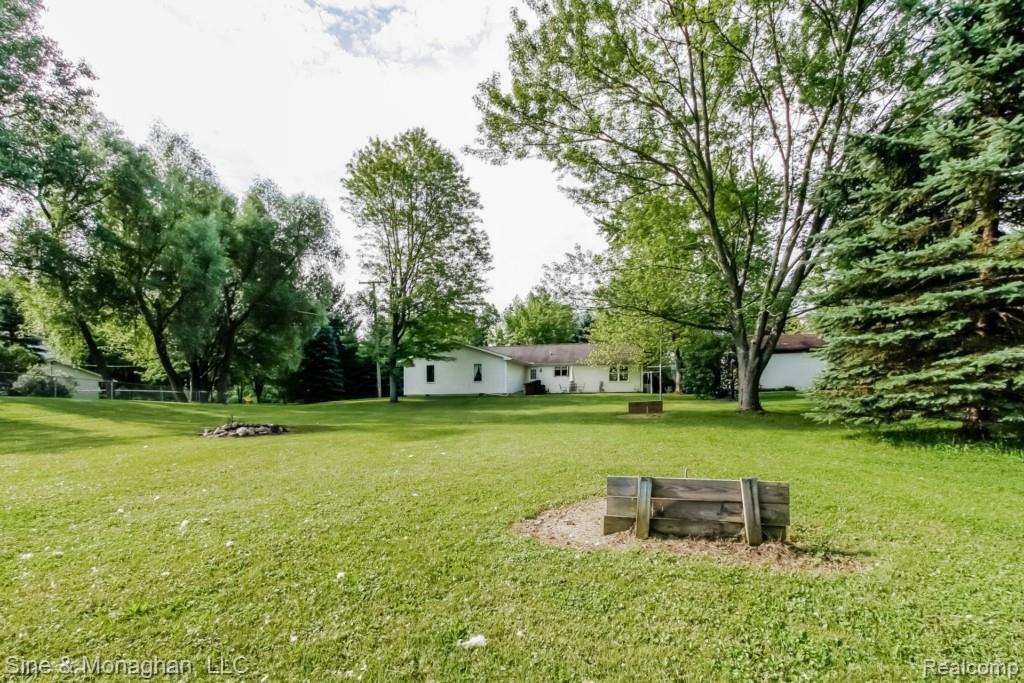 12552 Scott Road Davisburg, MI 48350 - Photo 42 of 48 048-Exterior-1816444-medium.jpg