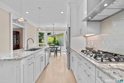 $1,199,000 | 130 Stillson Road, Unit 130, Fairfield, CT 06825
