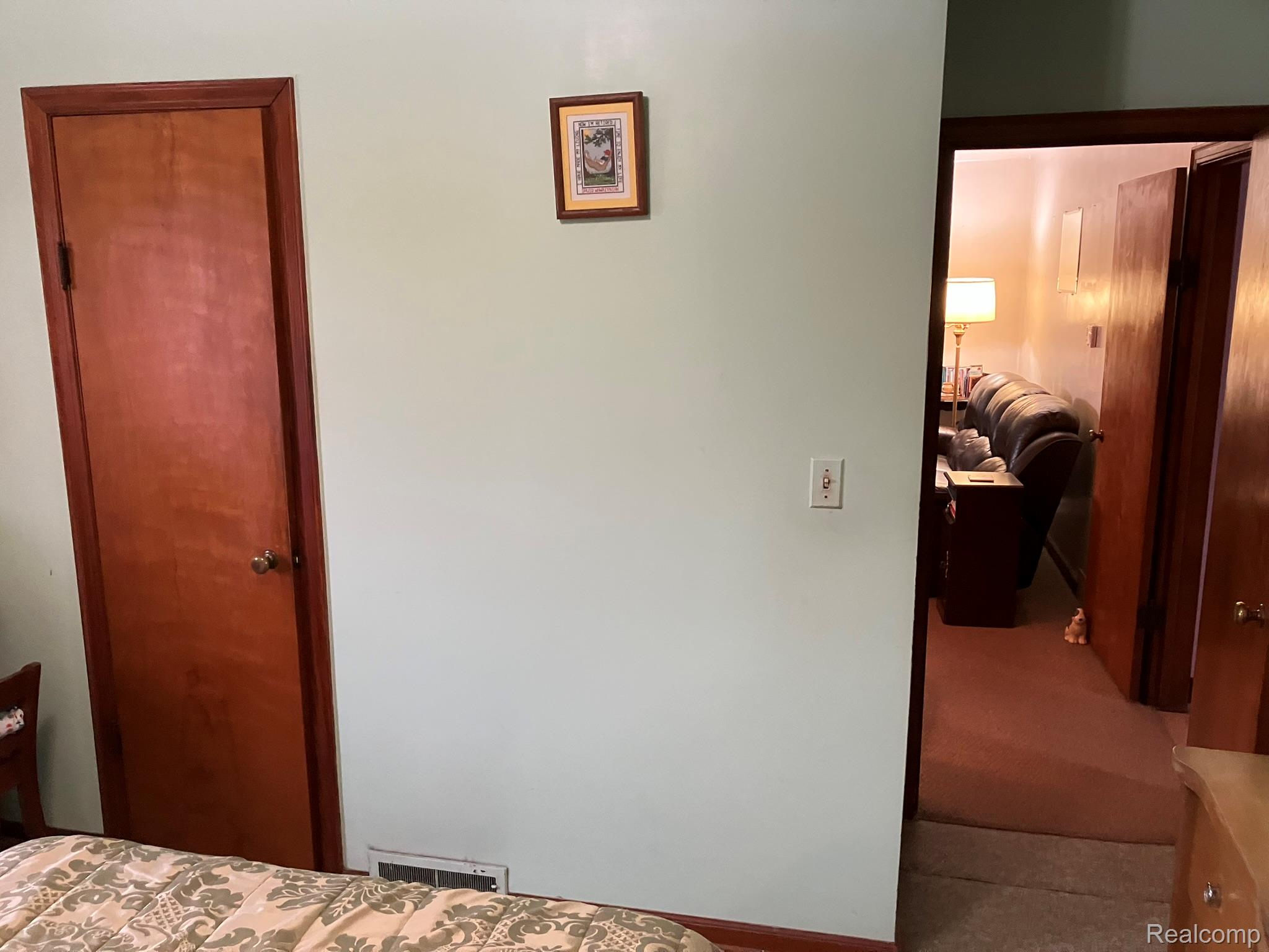 5893 Cribbins Road Avoca, MI 48006 - Photo 17 of 25 IMG_2442.JPEG