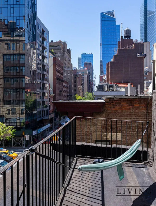 265 West 30th Street Manhattan, NY 10001 - Photo 15 of 20 a view of city from balcony