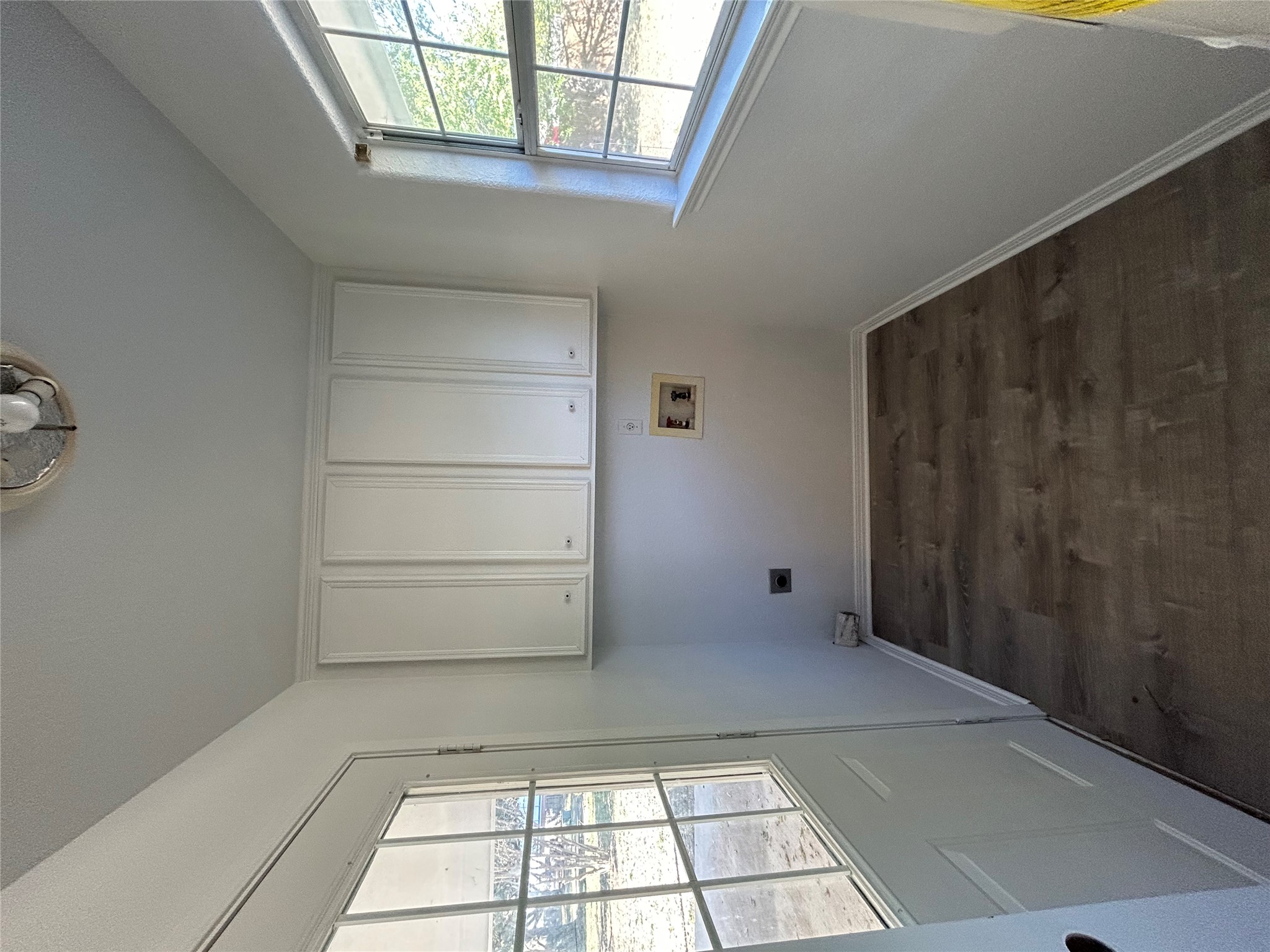 203 Maynard Street Bastrop, TX 78602 - Photo 11 of 27 a room with window