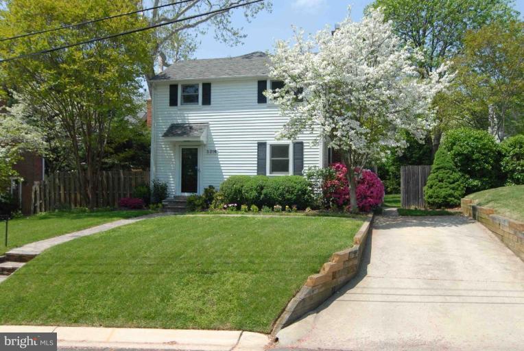 5316 Wakefield Road Bethesda, MD 20816 - Photo 1 of 21 Exterior (Main)