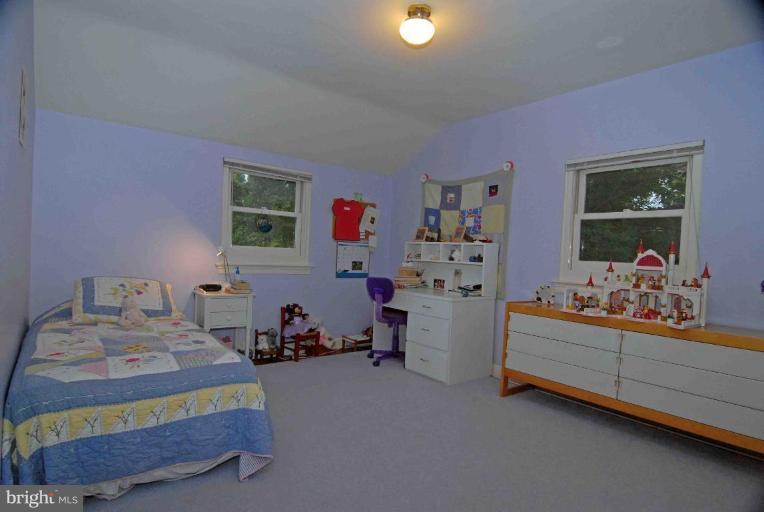 5316 Wakefield Road Bethesda, MD 20816 - Photo 11 of 21 Bedroom #3