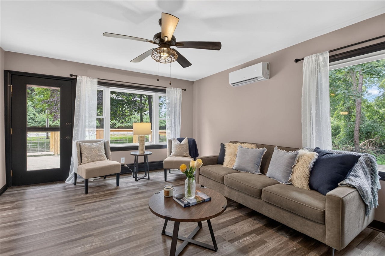 5006 South Jackson Road Jackson, MI 49201 - Photo 4 of 49 Gallery Image 4