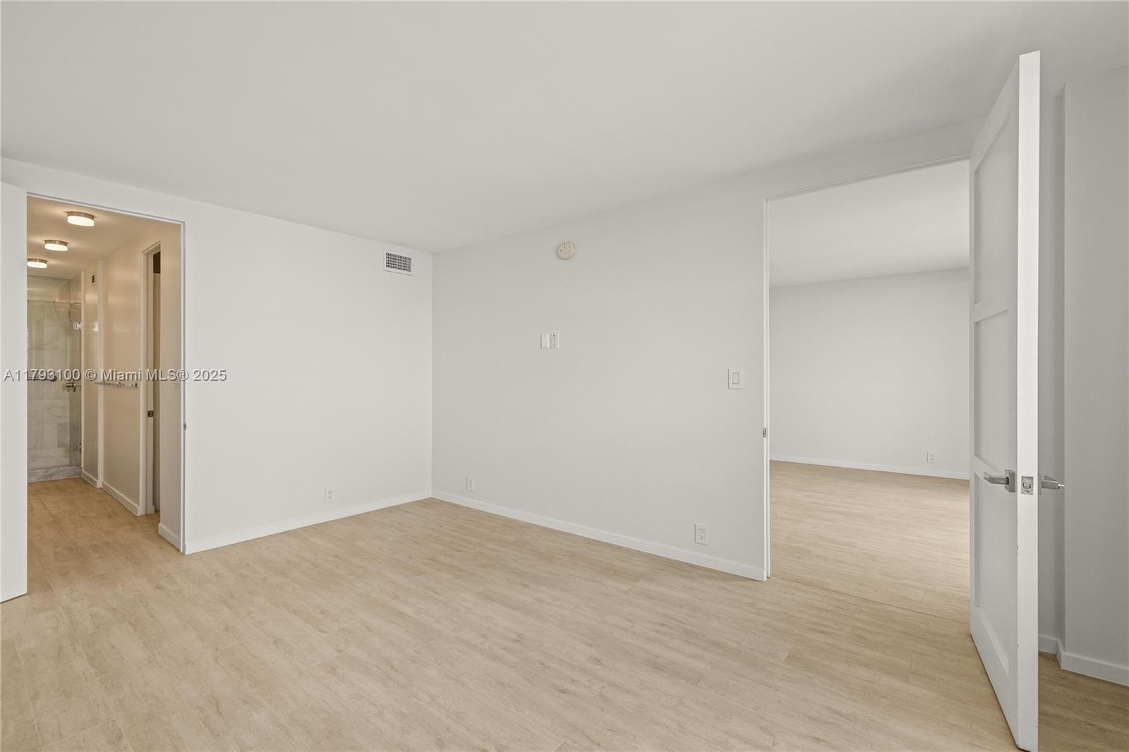 5 Island Avenue, Unit 15A Miami Beach, FL 33139 - Photo 8 of 19 a view of an empty room