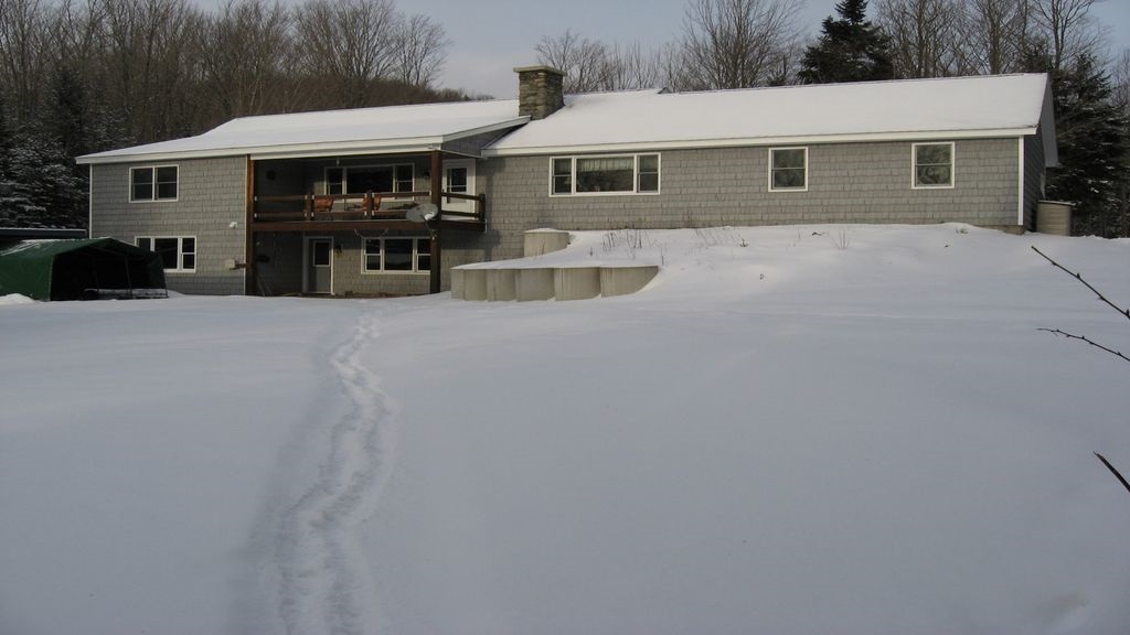 27 Bacon Road Pittsburg, NH 03592 - Photo 3 of 34 Gallery Image 3