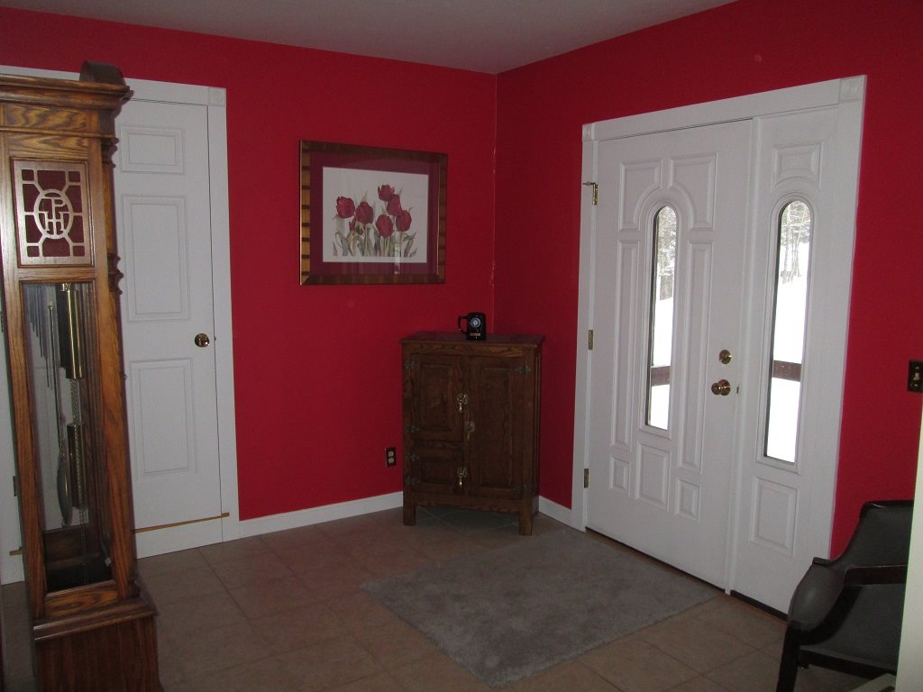 27 Bacon Road Pittsburg, NH 03592 - Photo 5 of 34 Gallery Image 5