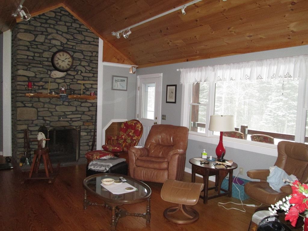 27 Bacon Road Pittsburg, NH 03592 - Photo 10 of 34 Gallery Image 10