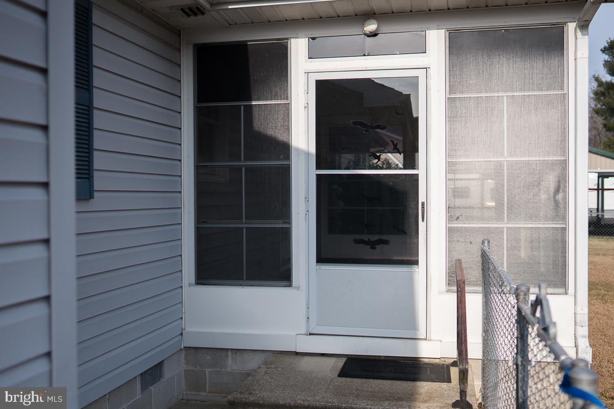 13148 Fleetwood Pond Road Seaford, DE 19973 - Photo 18 of 25 a view of a entryway of the house