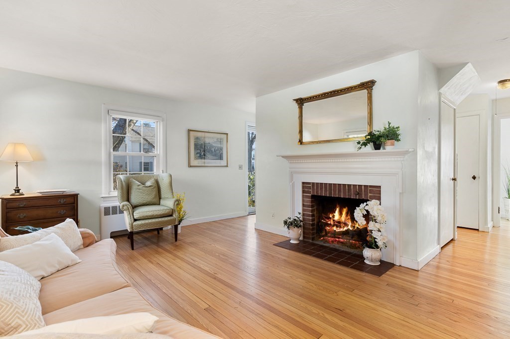 10 Everett Paine Boulevard Marblehead, MA 01945 - Photo 3 of 24