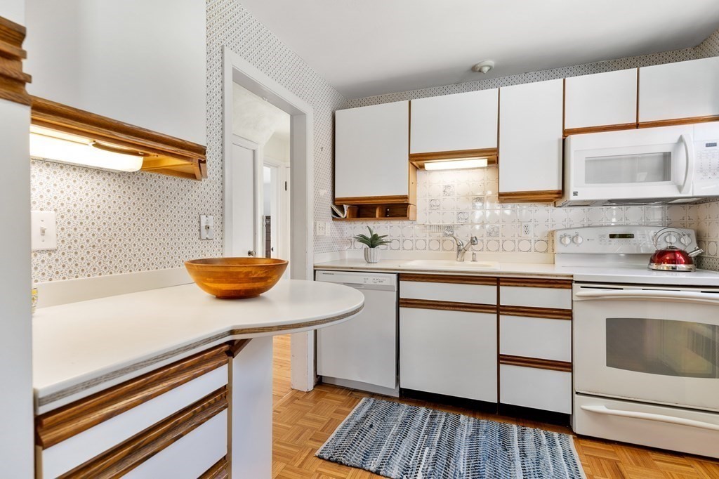 10 Everett Paine Boulevard Marblehead, MA 01945 - Photo 7 of 24