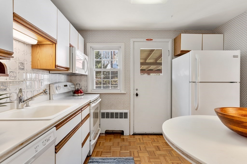 10 Everett Paine Boulevard Marblehead, MA 01945 - Photo 8 of 24