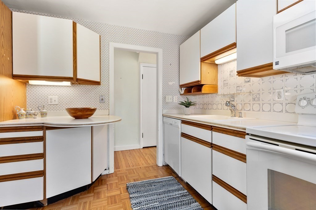 10 Everett Paine Boulevard Marblehead, MA 01945 - Photo 9 of 24