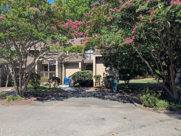 $1,795 | 4100 Five Oaks Drive, Unit 41, Durham, NC 27707