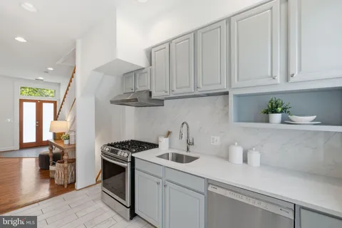 $899,888 | 1005 Irving Street Northwest, Washington, DC 20010