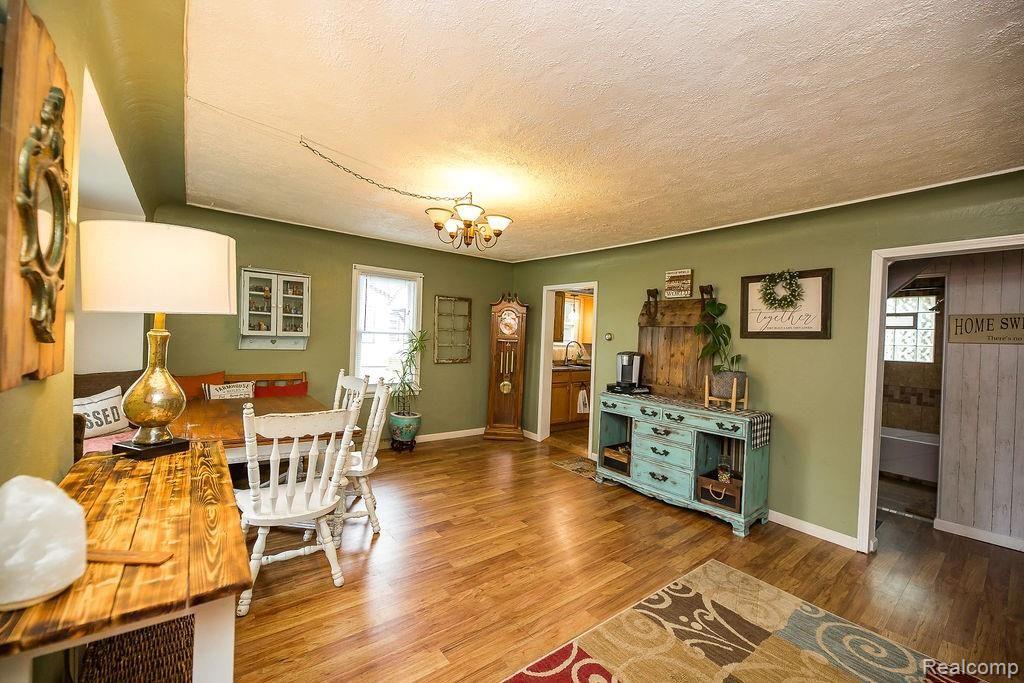 602 North Road Fenton, MI 48430 - Photo 4 of 14 Gallery Image 4