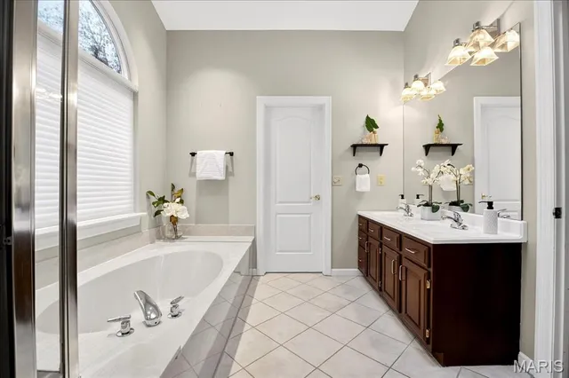 $600,000 | 2106 Babler Ridge Lane, Wildwood, MO 63038