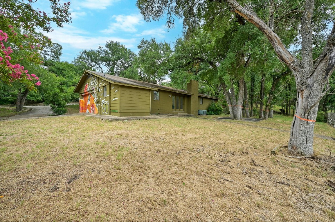 20 Pillow Road Sunset Valley, TX 78745 - Photo 18 of 27