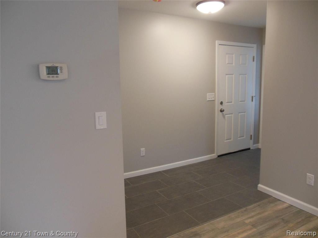 3298 Harrison Avenue Rochester Hills, MI 48307 - Photo 9 of 30