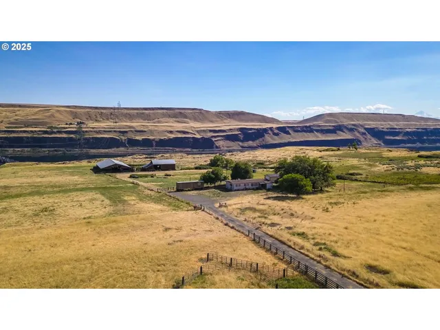 $999,000 | 9230 State Route 14, Wishram, WA 98673
