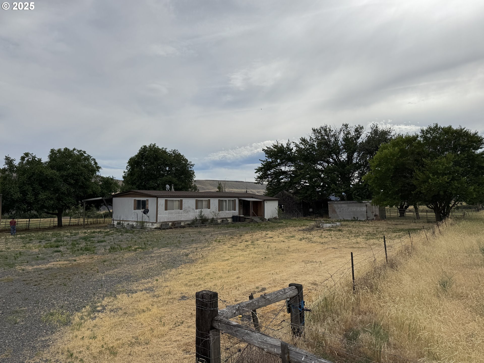 9230 State Route 14 Wishram, WA 98673 - Photo 18 of 47