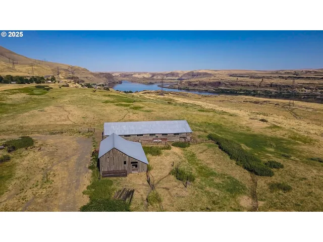 $999,000 | 9230 State Route 14, Wishram, WA 98673