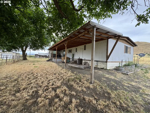 $999,000 | 9230 State Route 14, Wishram, WA 98673