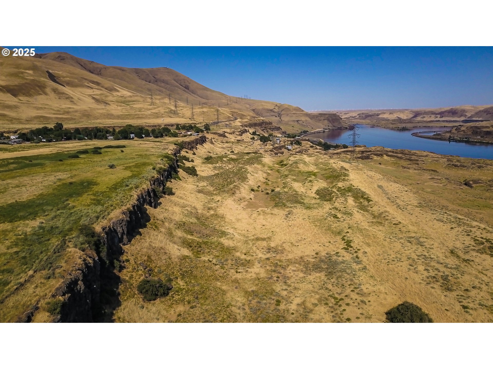 9230 State Route 14 Wishram, WA 98673 - Photo 4 of 47