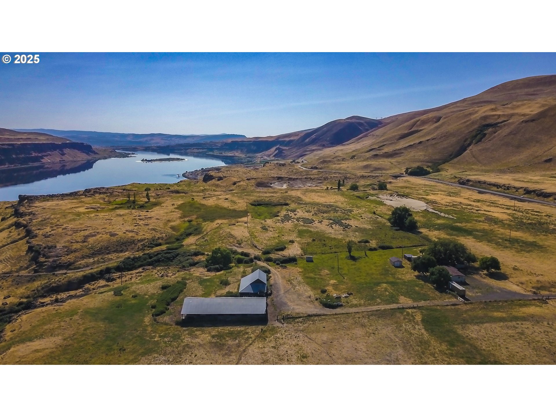 9230 State Route 14 Wishram, WA 98673 - Photo 10 of 47