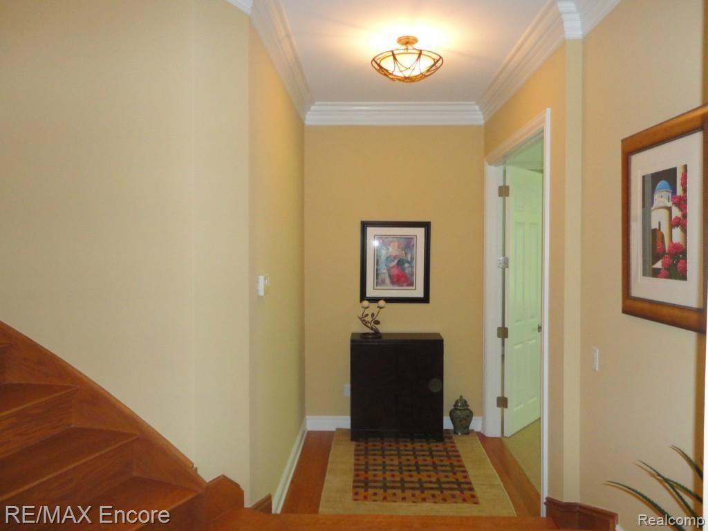 7789 Fieldstone Ridge Clarkston, MI 48348 - Photo 16 of 57 Entry to master suite.jpg