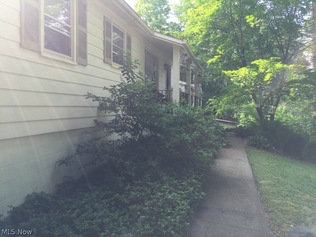 2414 Volney Road Youngstown, OH 44511 - Photo 4 of 23 Gallery Image 4