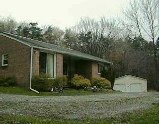 610 Valencia Road Mars, PA 16046 - Photo 3 of 5 Exterior Front.