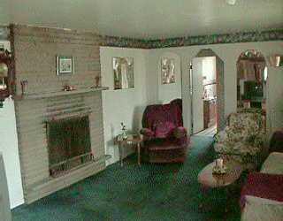 610 Valencia Road Mars, PA 16046 - Photo 4 of 5 Living Room.