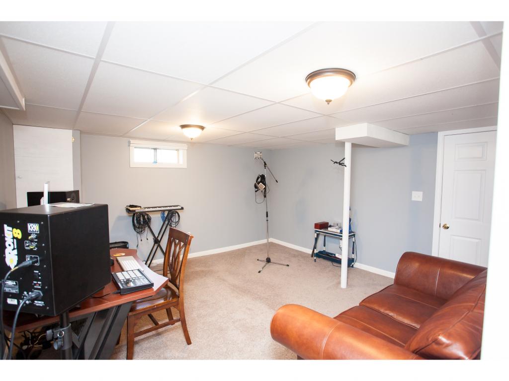 86 Depot Road Manchester, NH 03103 - Photo 13 of 17