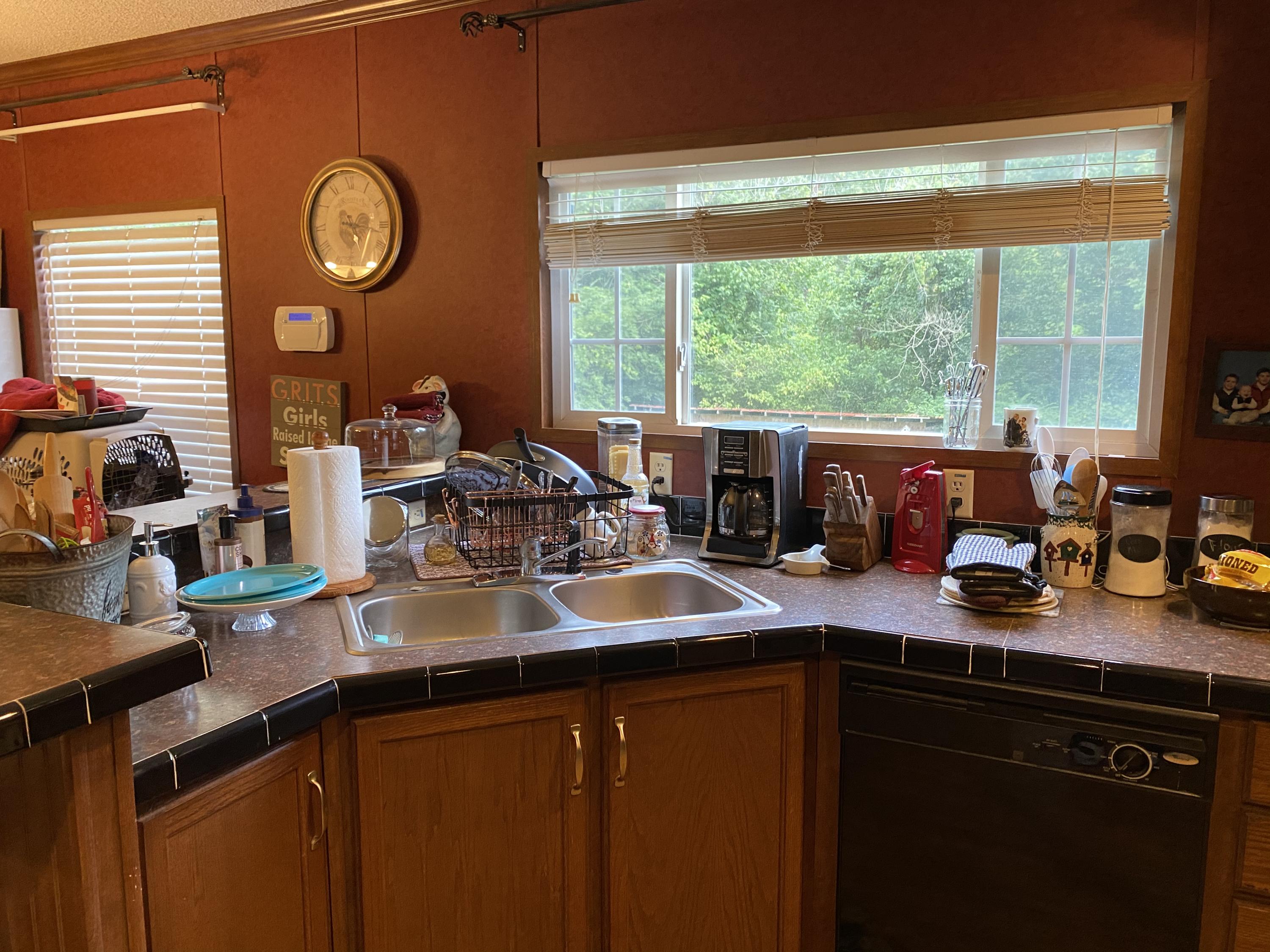 4585 Hickory Valley Road Heiskell, TN 37754 - Photo 8 of 22 Kitchen