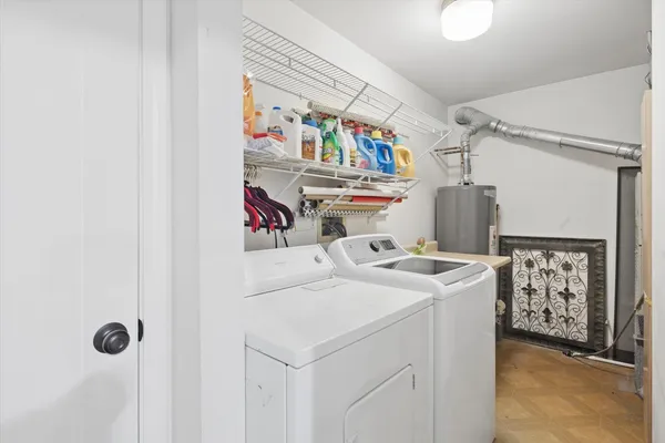 $375,000 | 1163 Mistwood Court, Downers Grove, IL 60515