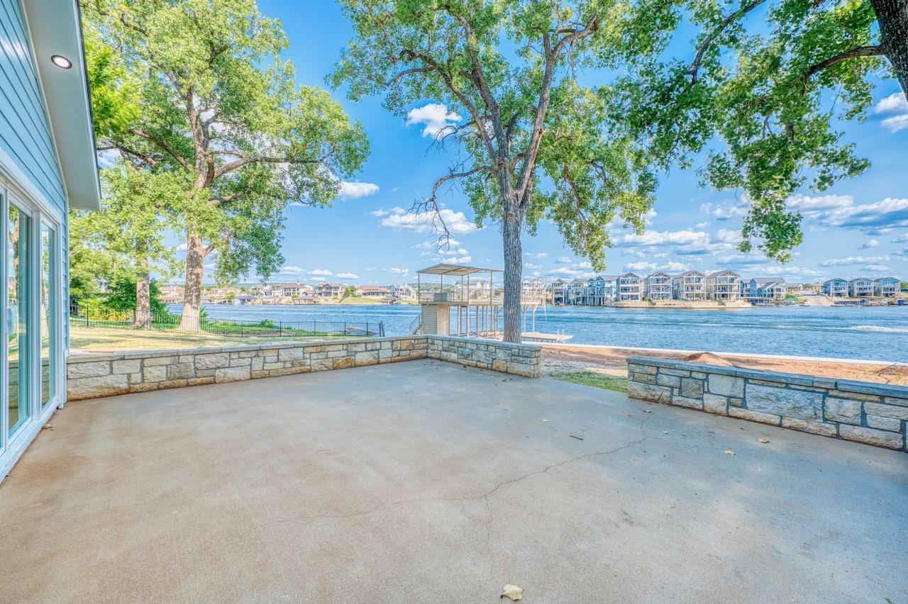 569 Ellen Williams Loop Kingsland, TX 78639 - Photo 4 of 29 a view of a yard with wooden fence