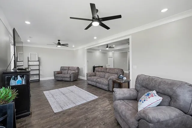 $950,000 | 1645 Old Lewisburg Highway, Columbia, TN 38401