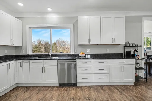 $950,000 | 1645 Old Lewisburg Highway, Columbia, TN 38401