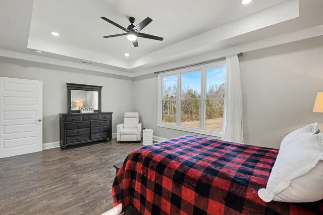 $950,000 | 1645 Old Lewisburg Highway, Columbia, TN 38401