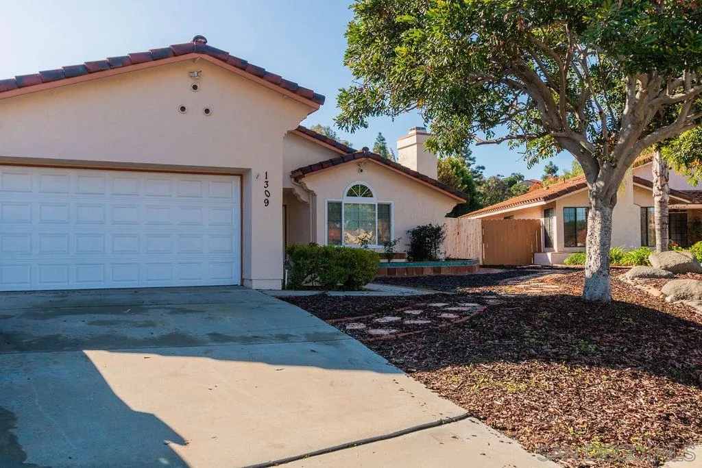 1309 Powell Road Oceanside, CA 92056 - Photo 3 of 25 Gallery Image 3
