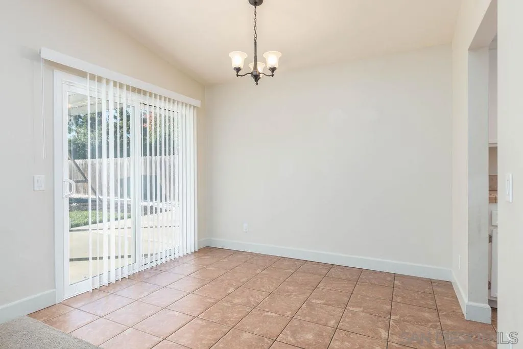 1309 Powell Road Oceanside, CA 92056 - Photo 9 of 25 Gallery Image 9
