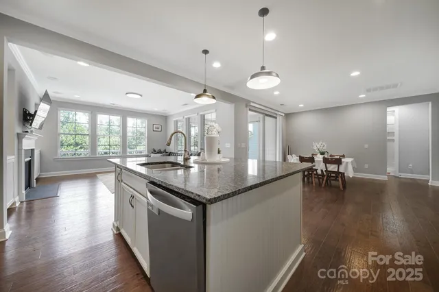 $650,000 | 1001 Emory Lane, Fort Mill, SC 29708