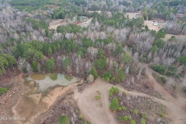 $240,000 | 3960 Highway 16, Canton, MS 39046