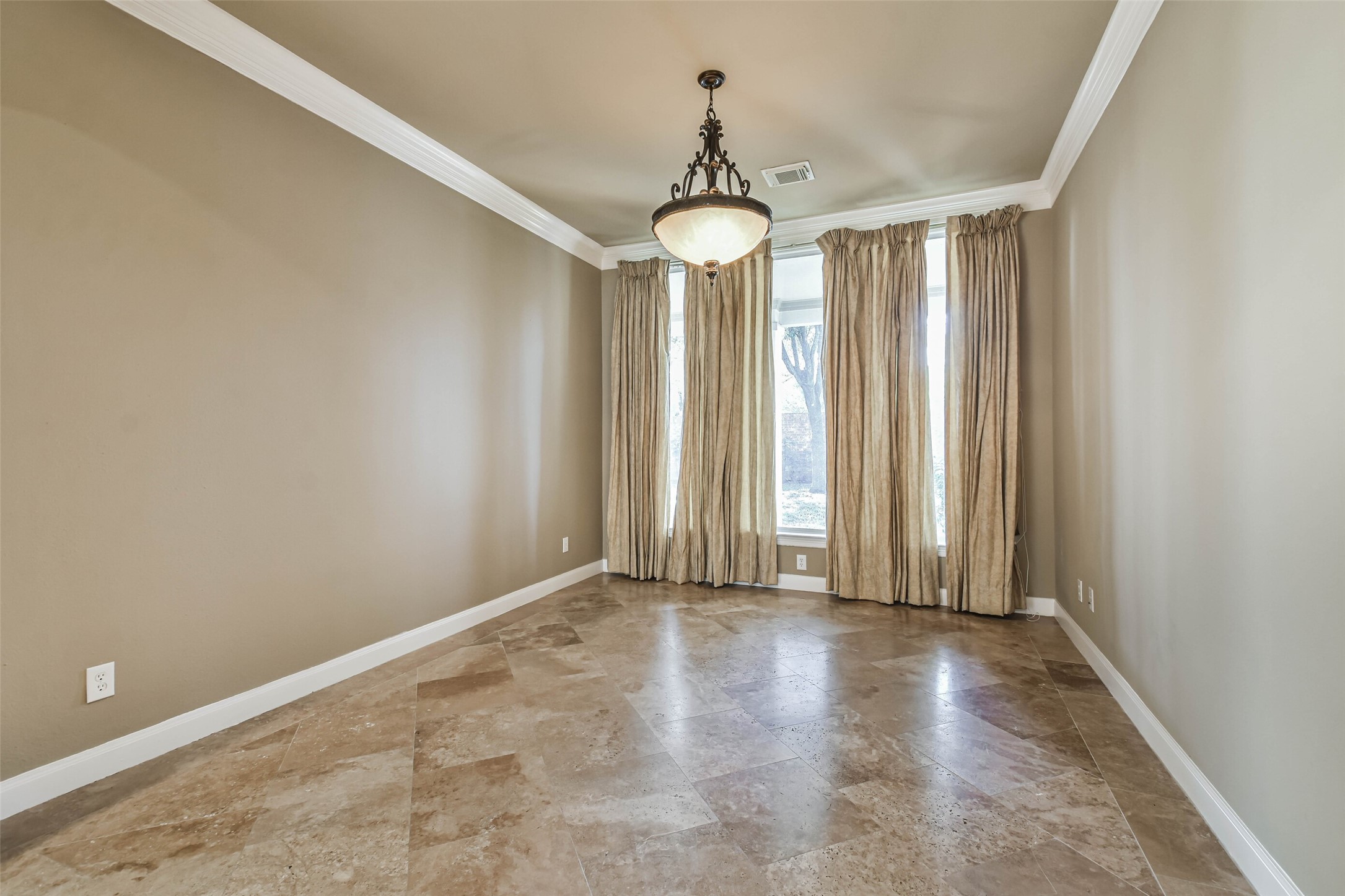 11511 Gallant Ridge Lane Houston, TX 77082 - Photo 10 of 50